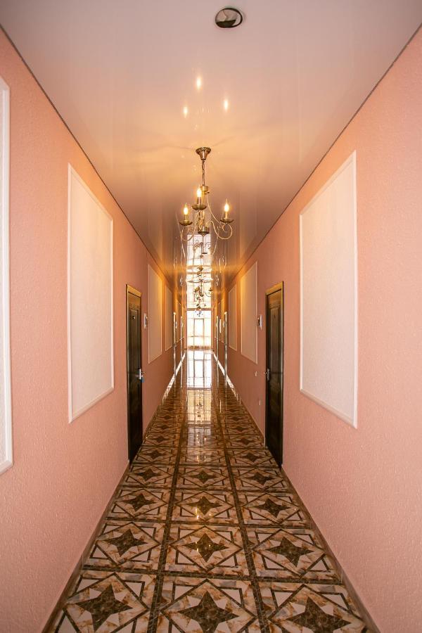Sanzazila Hotel Gudauta Esterno foto