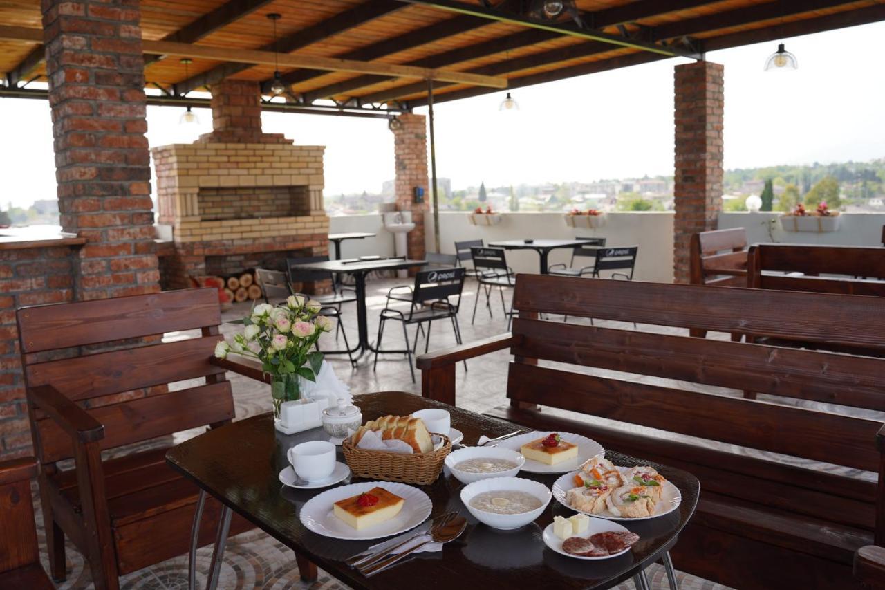 Sanzazila Hotel Gudauta Esterno foto